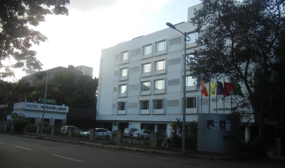 Hotel Woodland Pune Exteriör bild