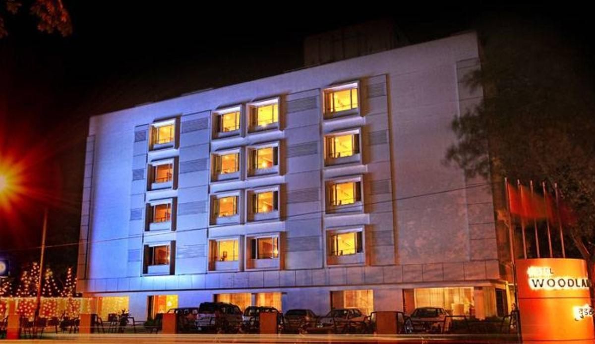 Hotel Woodland Pune Exteriör bild